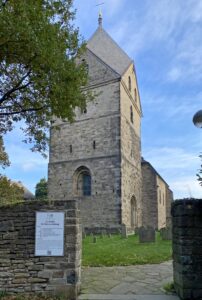 St. Peter zu Syburg © DiAuras, CC BY-SA 4.0, via Wikimedia Commons